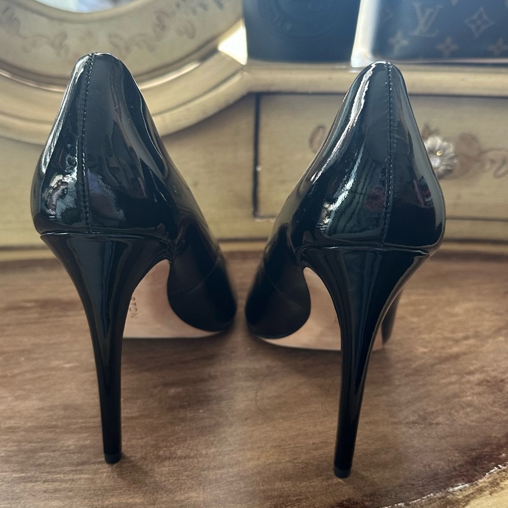 Halston Heritage Black Patent Leather Shirley Pumps, NWOB, Size 10M - Picture 3 of 4